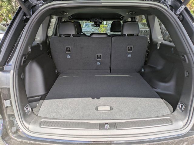 New 2025 Jeep Grand Cherokee Limited w/ Black Appearance Package image 11