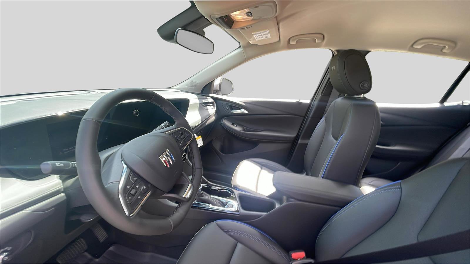 Used 2025 Buick Encore GX Sport Touring w/ Comfort Package AWD/4WD image 14