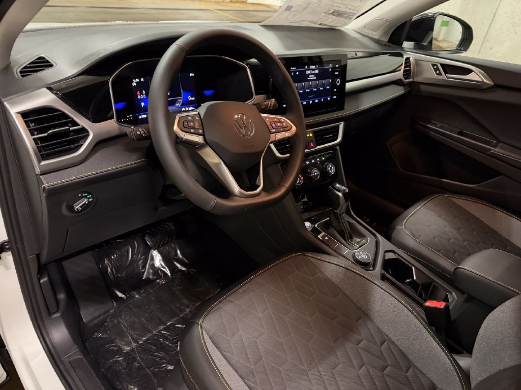 New 2027 Volkswagen Taos Sport AWD/4WD image 8