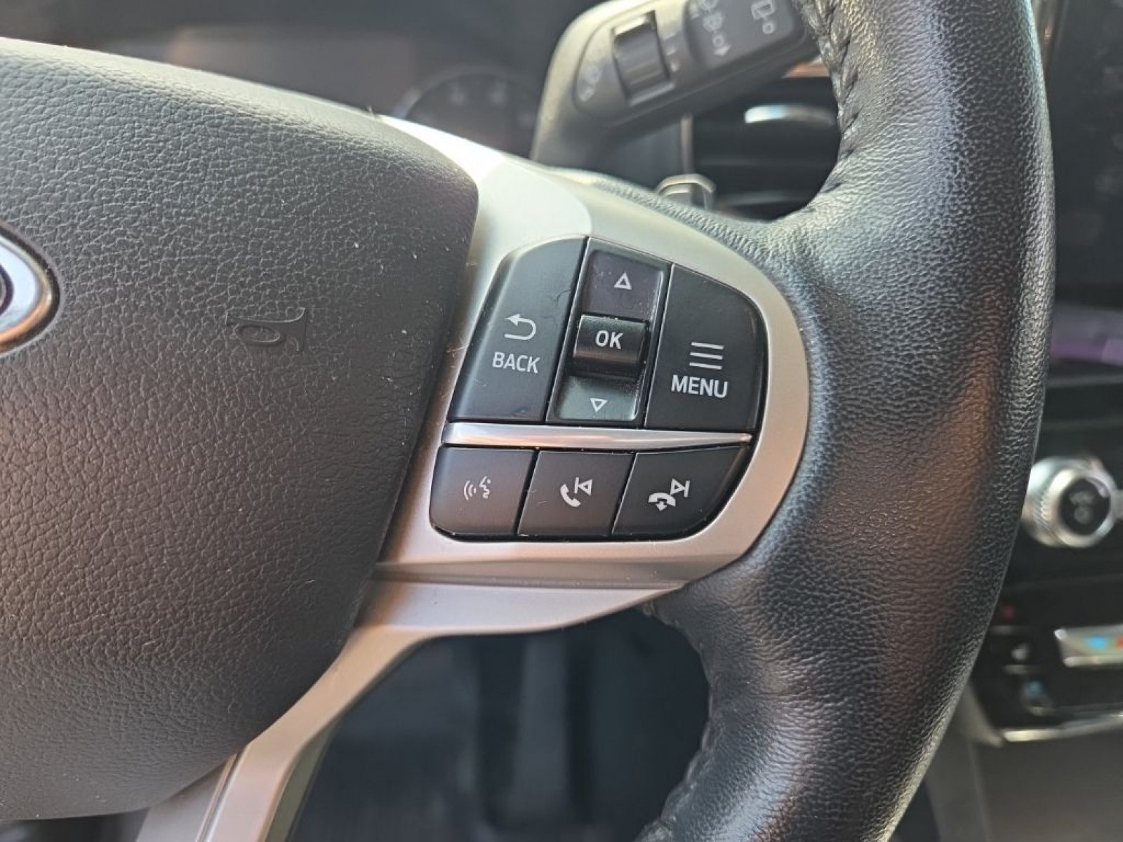 Used 2021 Ford Explorer Limited w/ Hybrid Equipment Group 310A AWD/4WD image 17