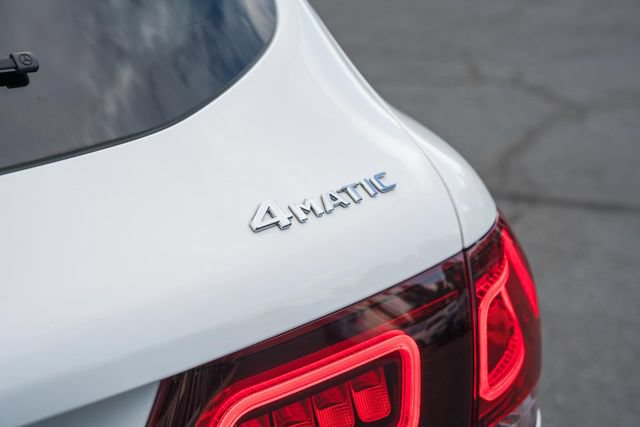 Certified 2022 Mercedes-Benz GLC 300 4MATIC w/ Premium Package Lite image 8