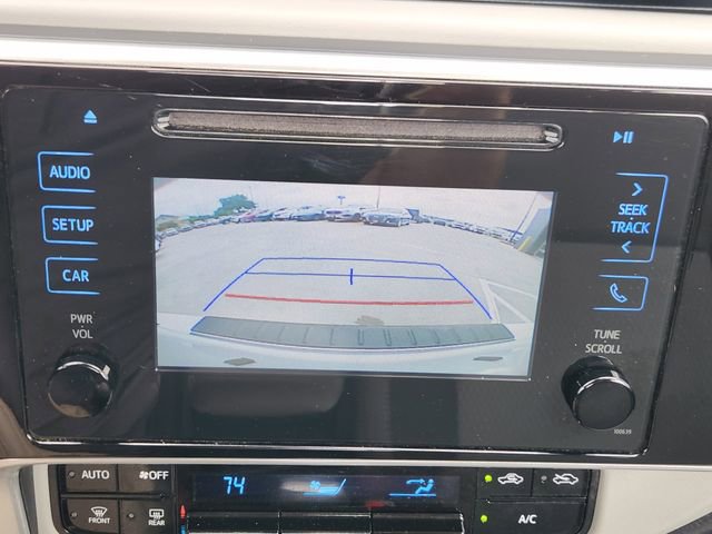 Used 2017 Toyota Corolla LE FWD image 19