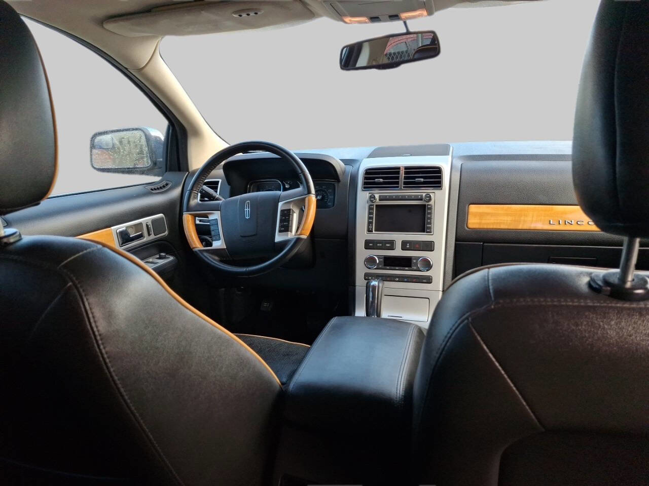 Used 2010 Lincoln MKX 2WD image 10