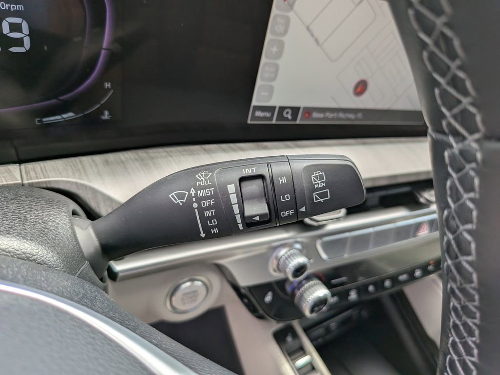 Certified 2023 Kia Telluride EX w/ EX Captain's Chair Package AWD/4WD image 35