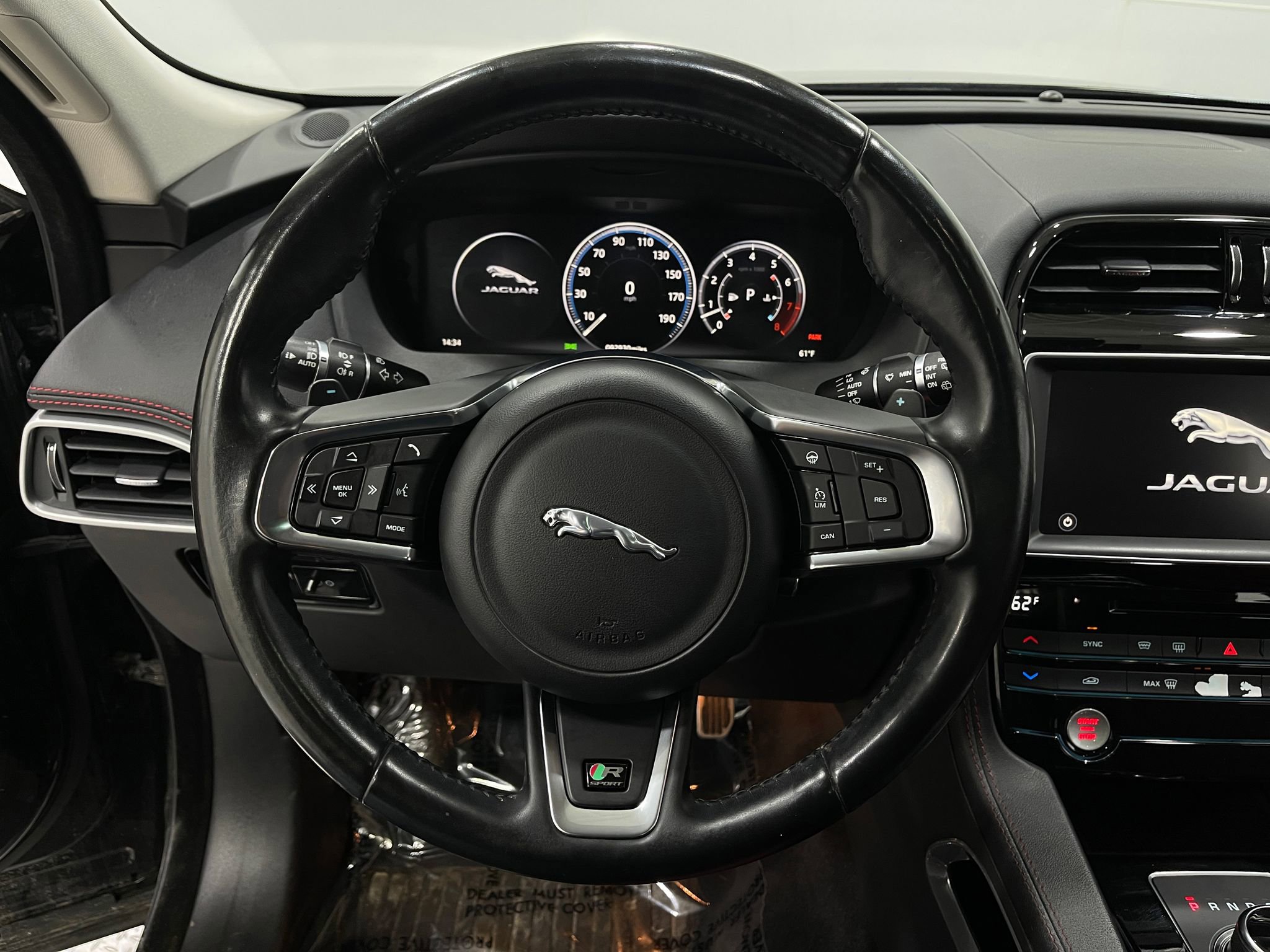 Used 2017 Jaguar F-PACE R-Sport image 21