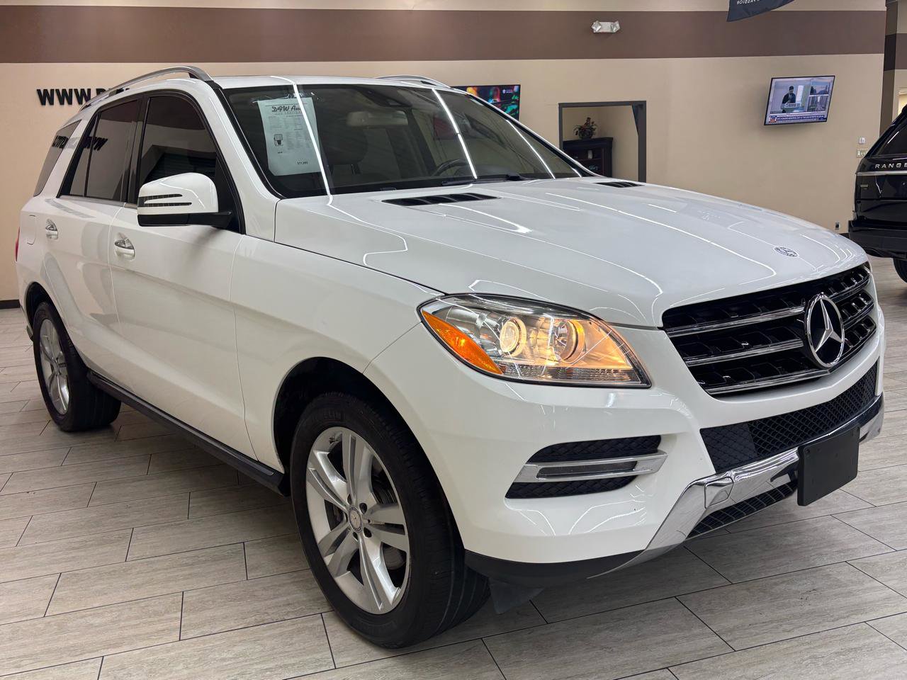 Used 2015 Mercedes-Benz ML 350 2WD w/ Premium 1 Package image 11