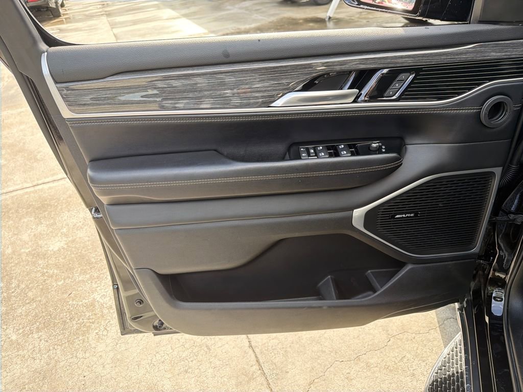 Used 2022 Jeep Wagoneer Series II image 16