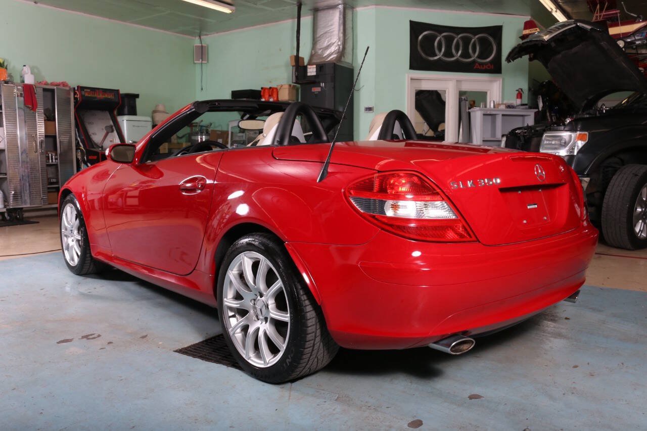 Used 2005 Mercedes-Benz SLK 350 w/ Entertainment Pkg image 33