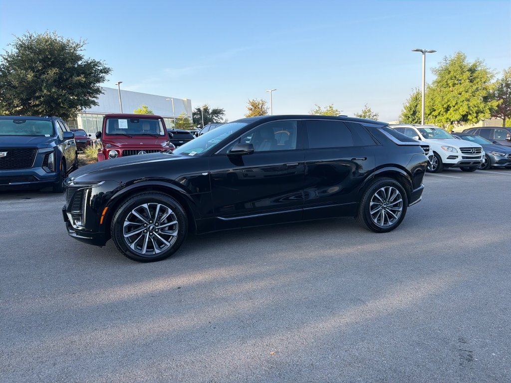 Certified 2024 Cadillac Lyriq Sport AWD/4WD image 4