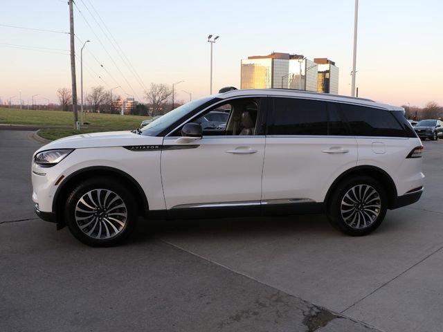 Used 2023 Lincoln Aviator Reserve w/ Equipment Group 201A image 3