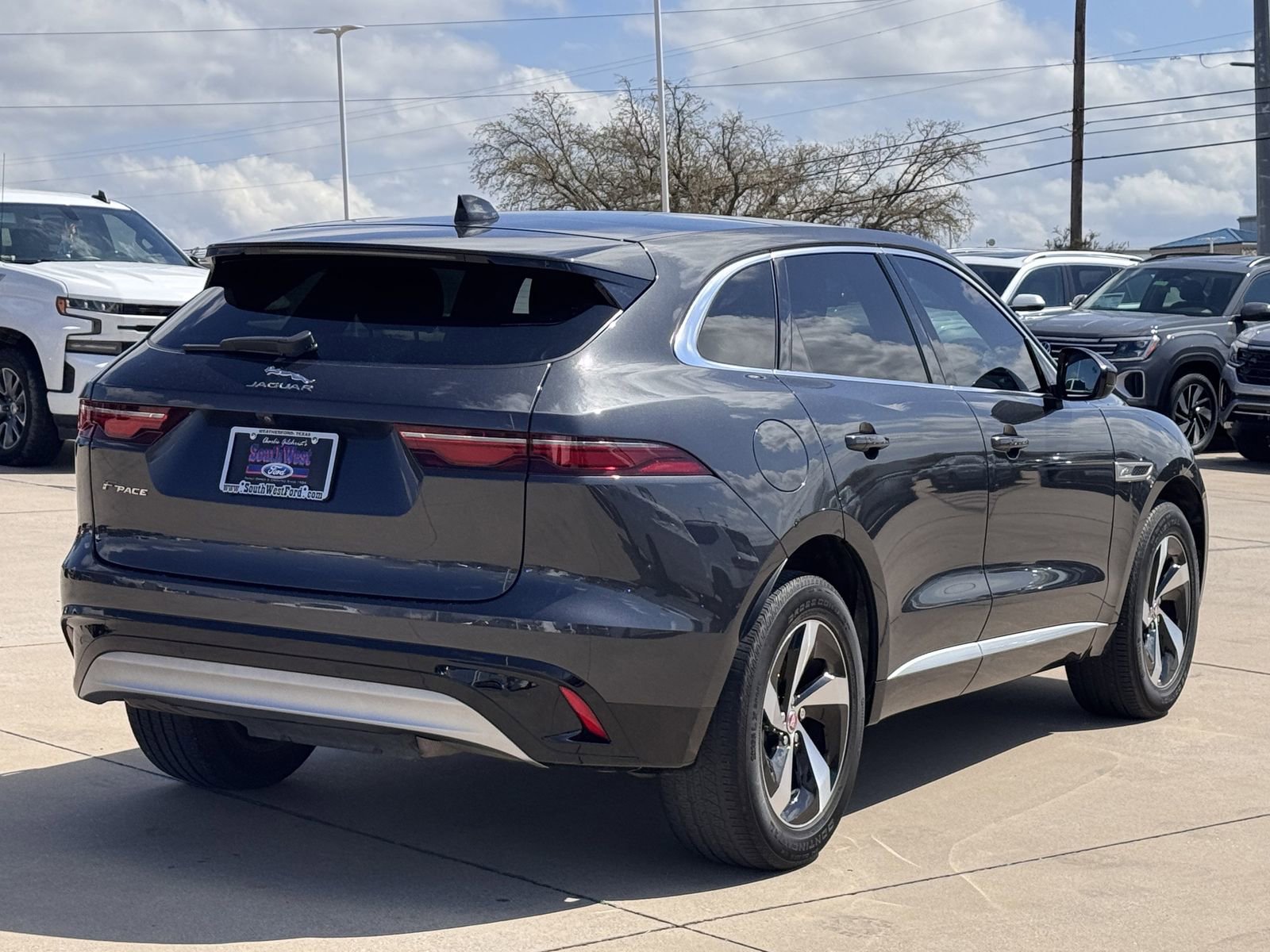 Used 2023 Jaguar F-PACE S image 4