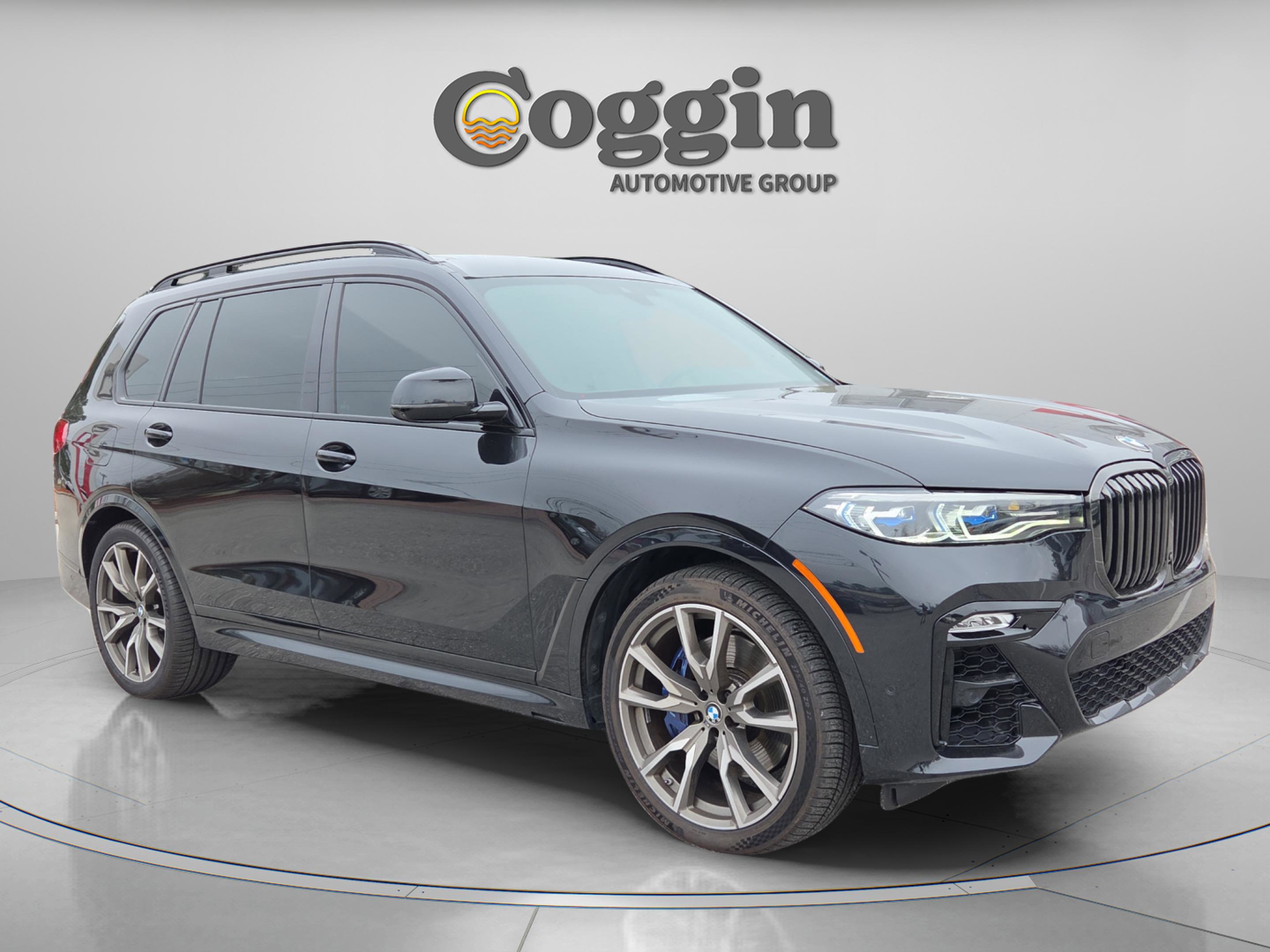 Used 2022 BMW X7 M50i w/ Luxury Seating Package image 8