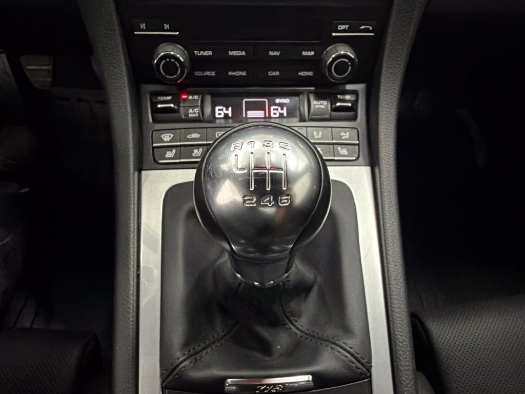 Used 2025 Porsche 718 Cayman RWD image 22