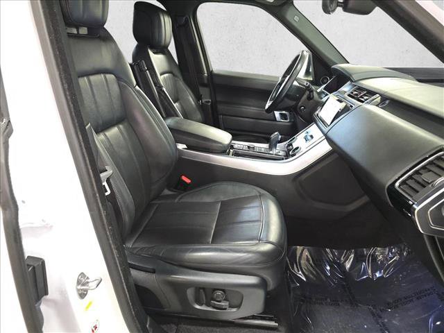 Used 2020 Land Rover Range Rover Sport HSE image 10