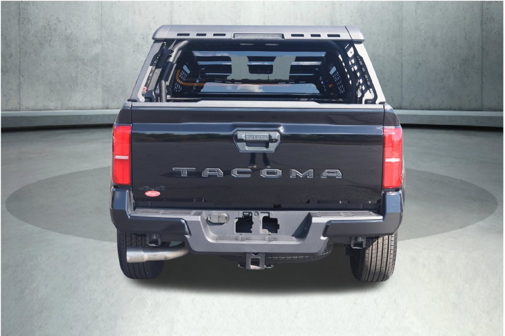 Used 2025 Toyota Tacoma TRD Sport AWD/4WD image 27