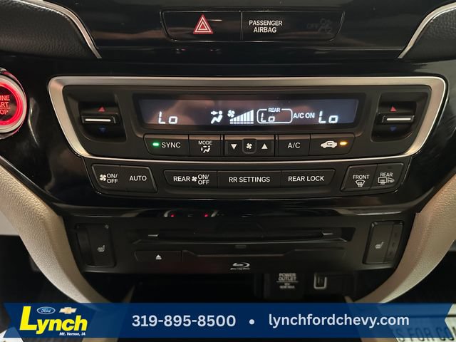 Used 2020 Honda Pilot Touring image 14