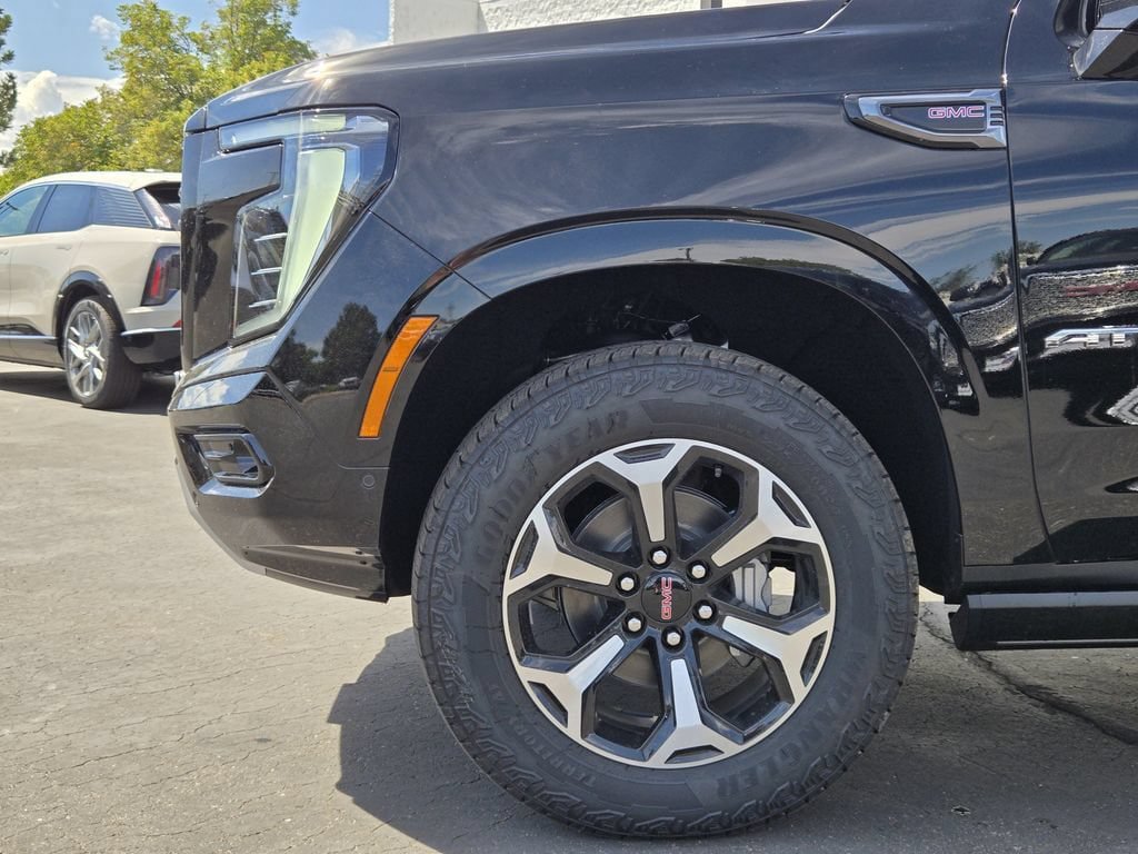 New 2026 GMC Yukon XL AT4 w/ AT4 Premium Package AWD/4WD image 6