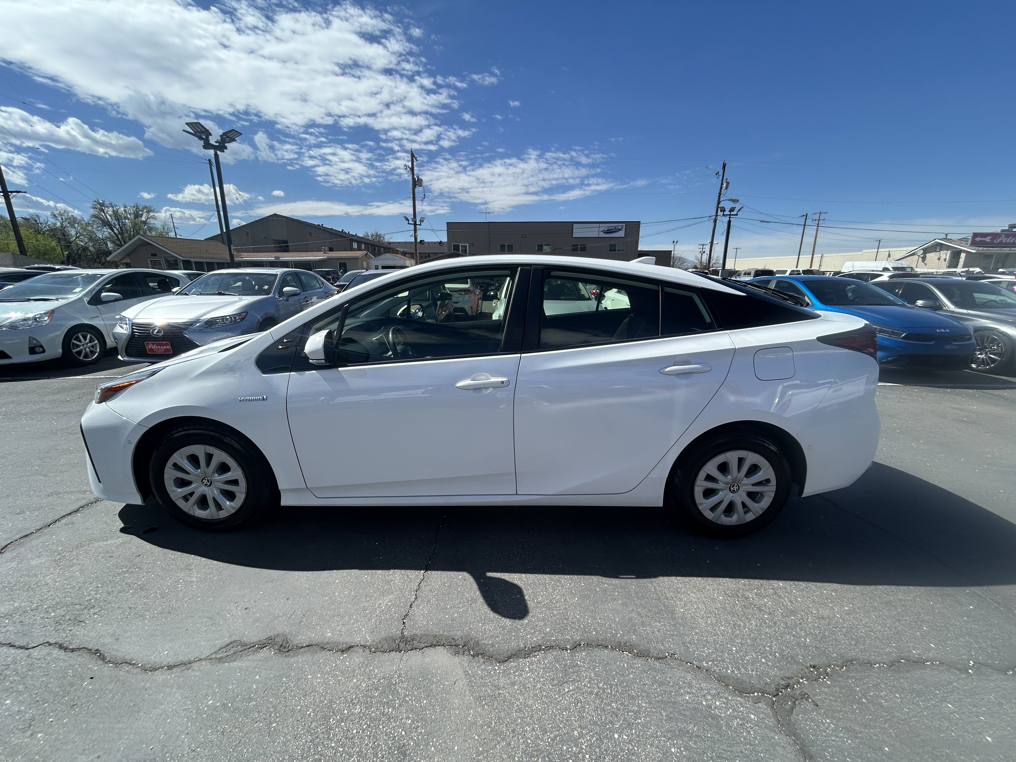 Used 2019 Toyota Prius LE image 5
