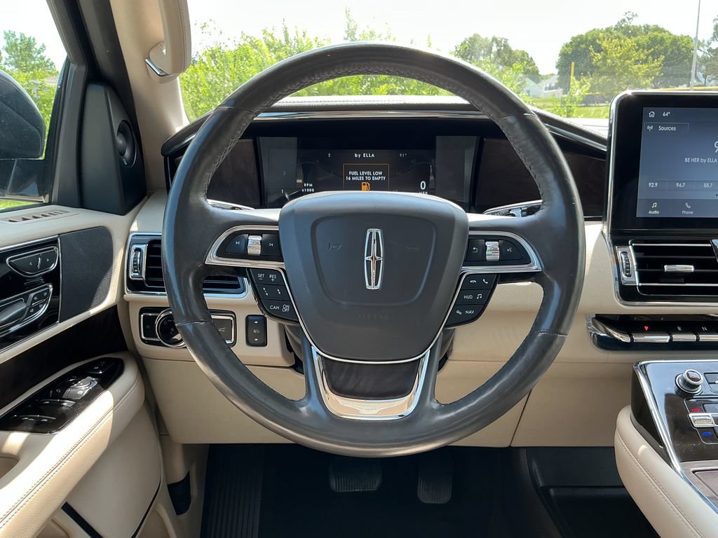 Used 2021 Lincoln Navigator L Reserve AWD/4WD image 24