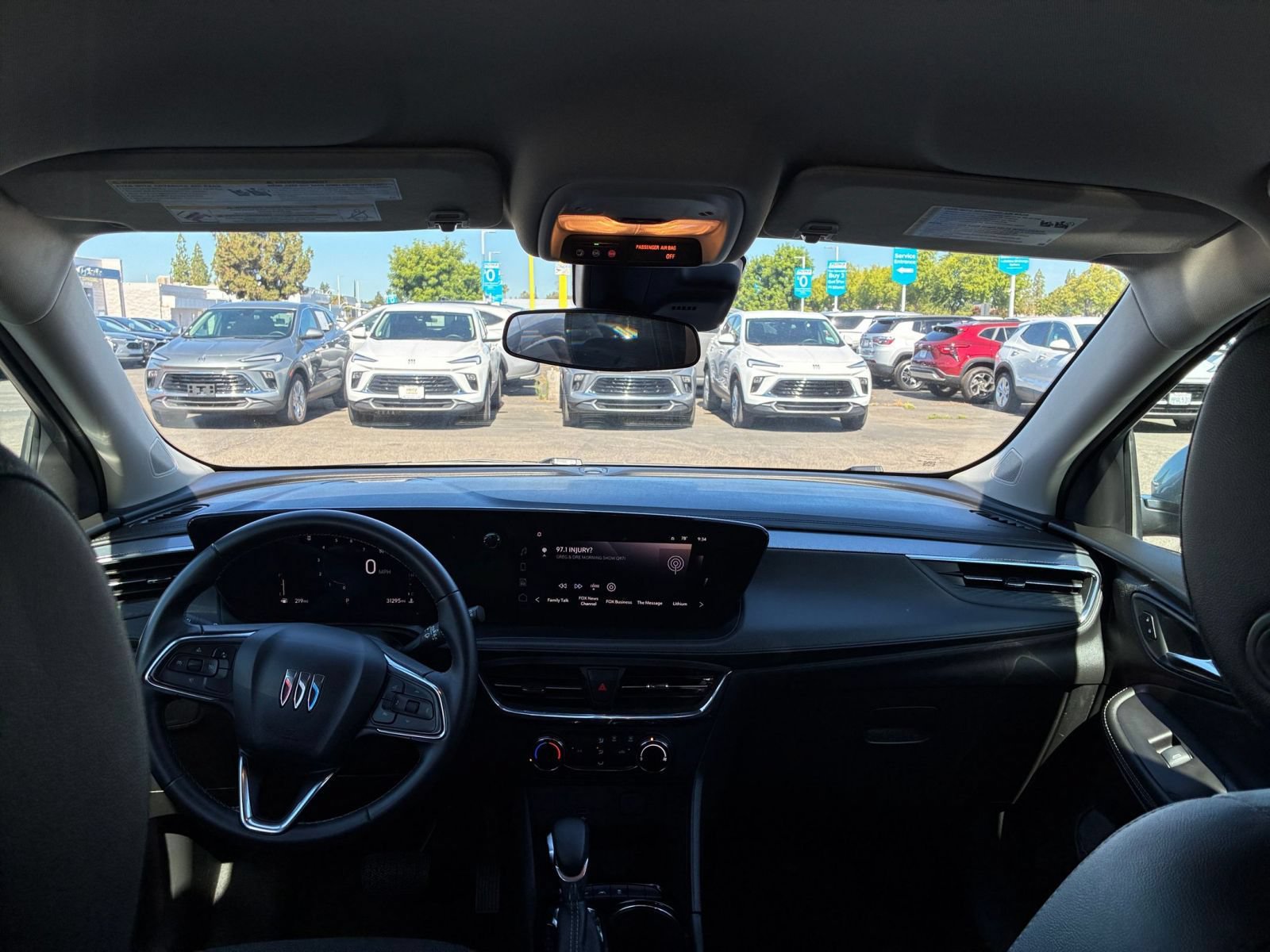 Used 2025 Buick Encore GX Preferred AWD/4WD image 32