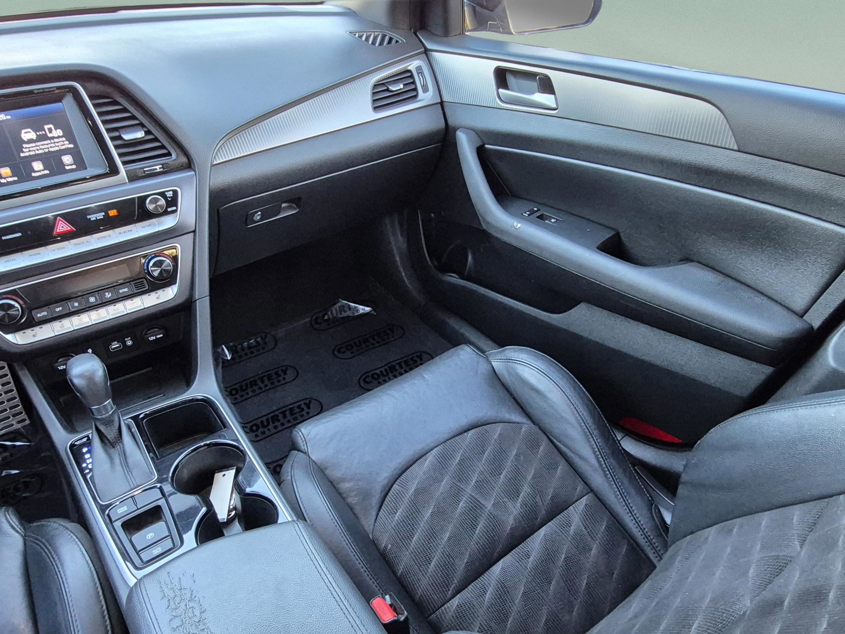 Used 2019 Hyundai Sonata Sport w/ Tech Package 03 FWD image 13