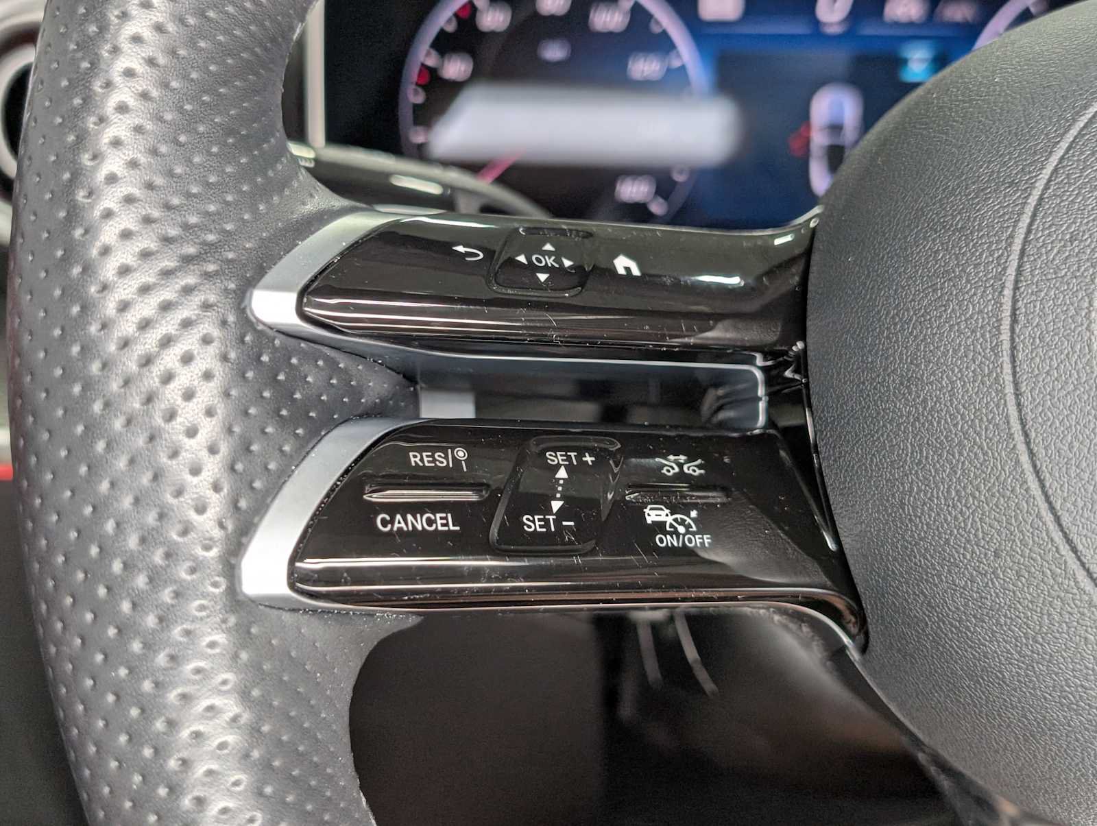 Used 2024 Mercedes-Benz CLE 300 4MATIC Cabriolet image 37