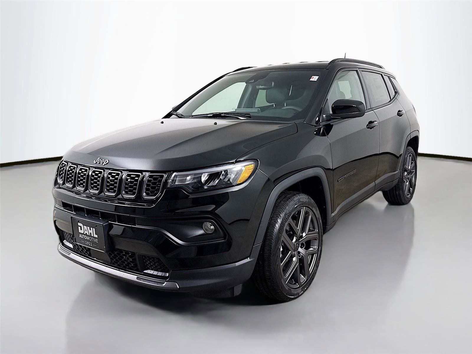 New 2026 Jeep Compass Latitude image 3