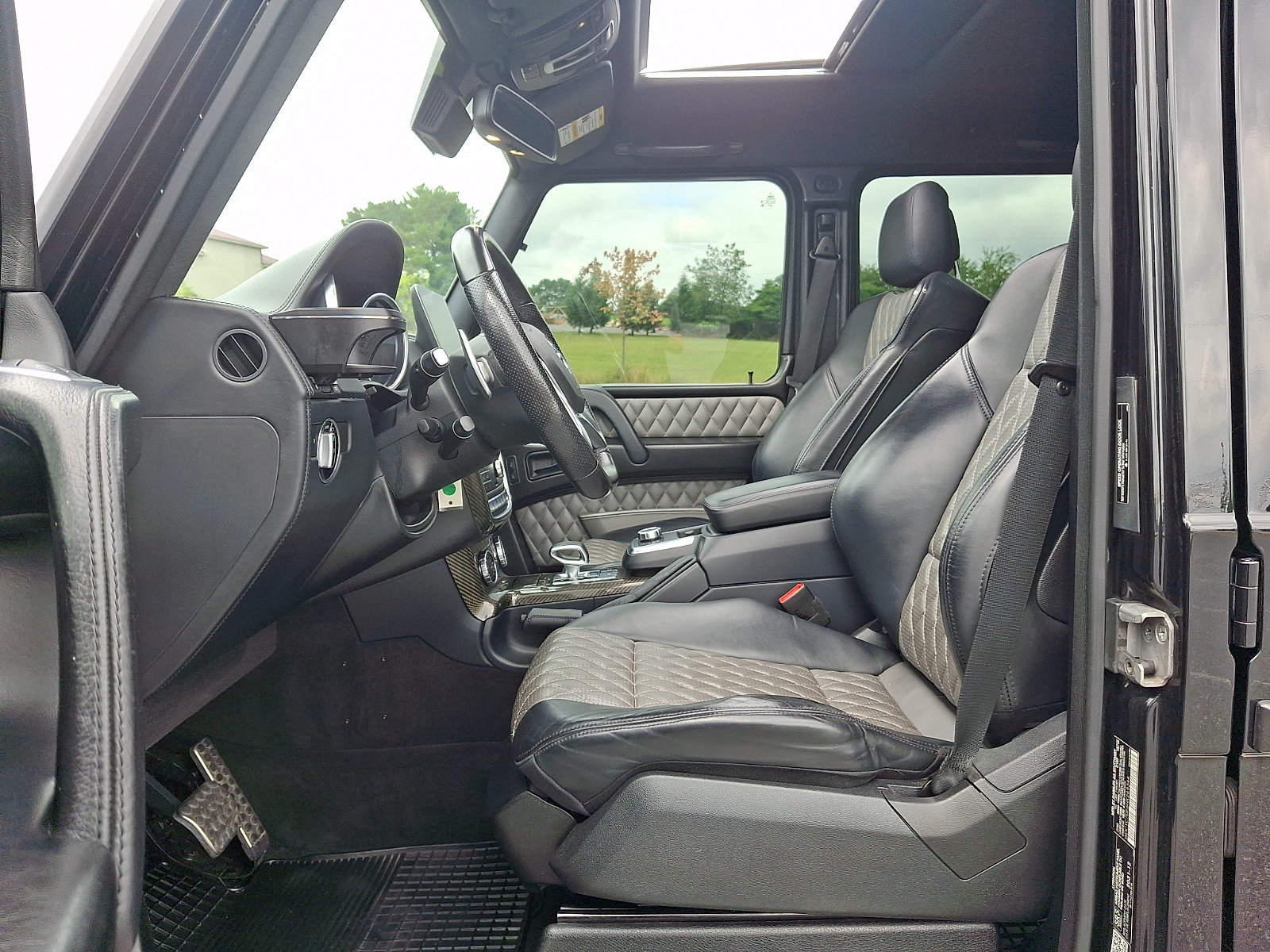 Used 2017 Mercedes-Benz G 63 AMG 4MATIC image 13