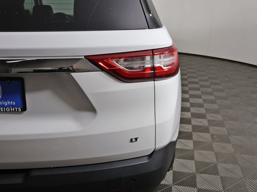 Used 2018 Chevrolet Traverse LT AWD/4WD image 17