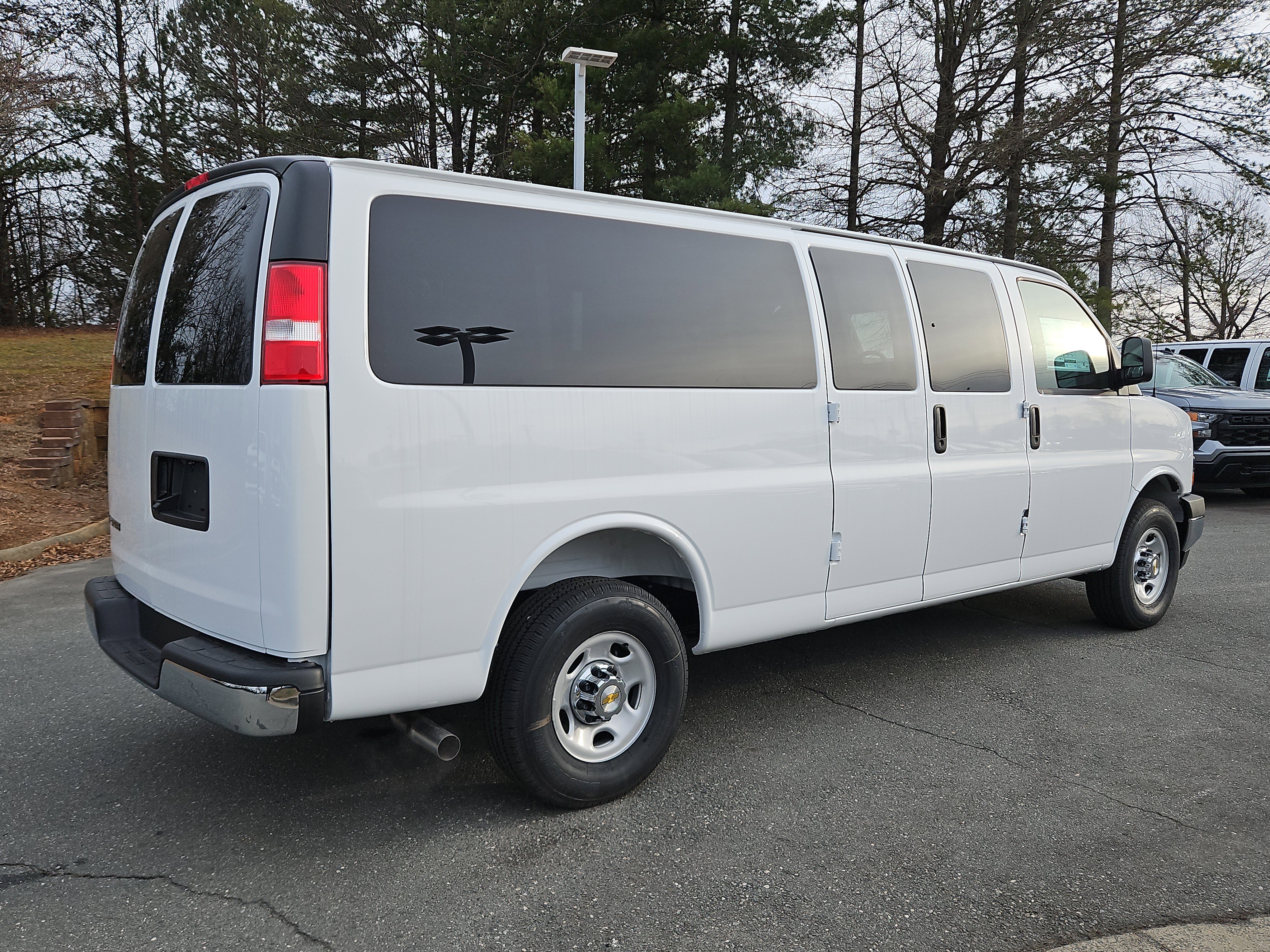 New 2025 Chevrolet Express 3500 LT w/ LT Preferred Equipment Group image 5