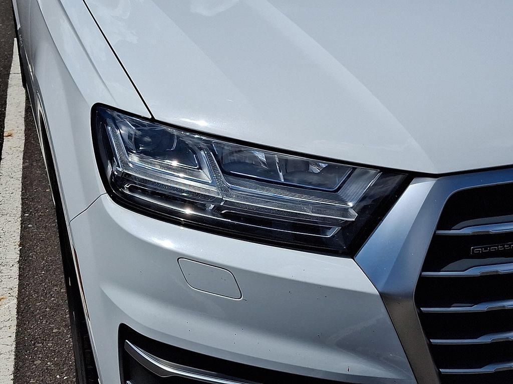 Used 2018 Audi Q7 3.0T Premium Plus w/ Premium Plus Package AWD/4WD image 9