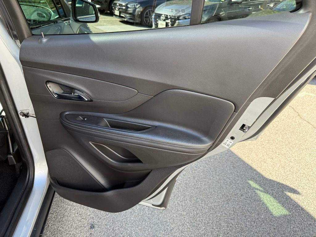 Used 2019 Buick Encore Sport Touring image 29