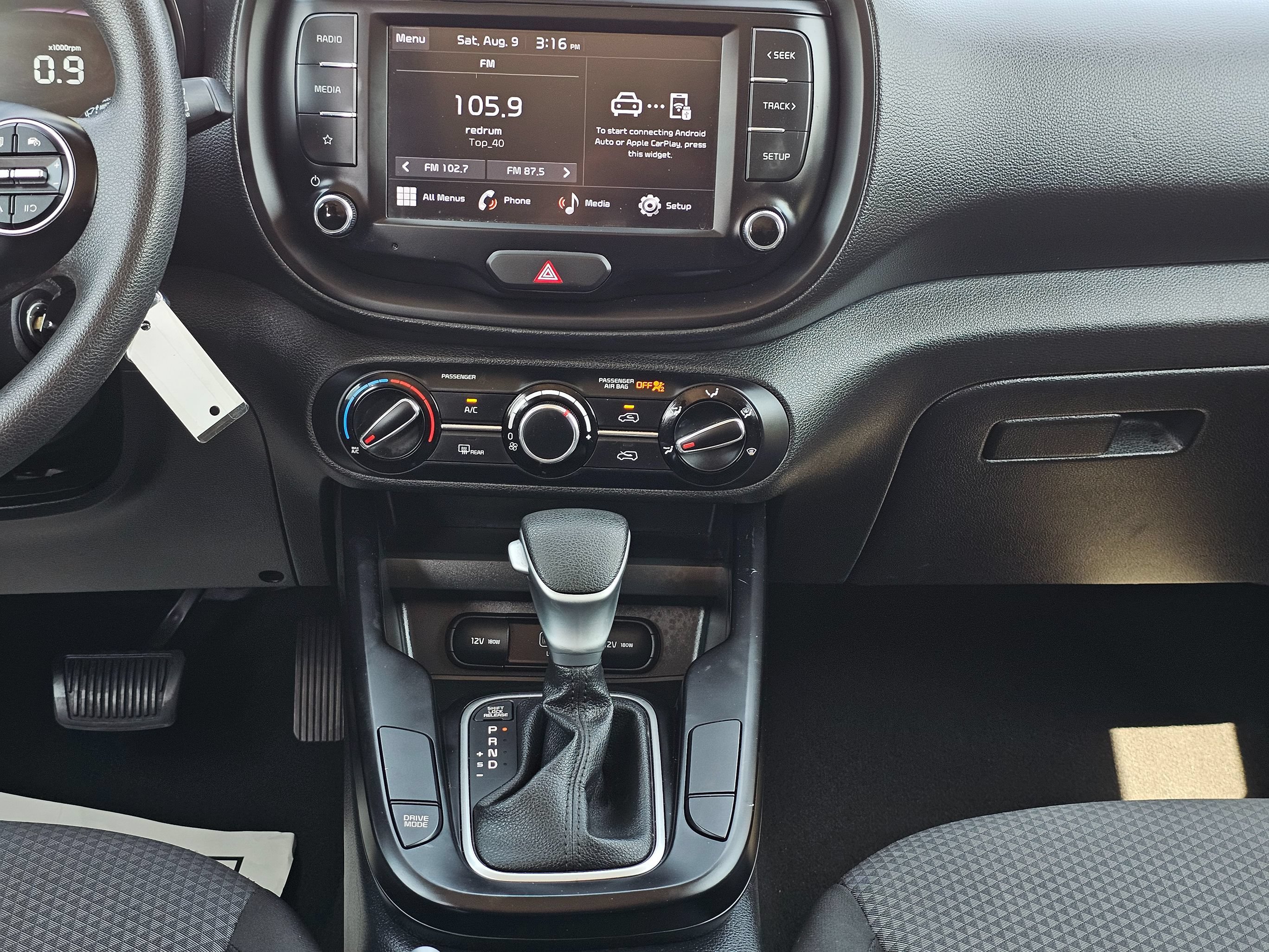 Used 2023 Kia Soul LX w/ Option Group 015 FWD image 24