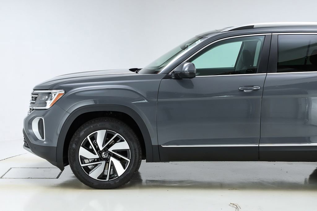 New 2026 Volkswagen Atlas SEL image 3