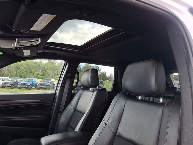 Used 2021 Jeep Grand Cherokee Laredo X AWD/4WD image 14