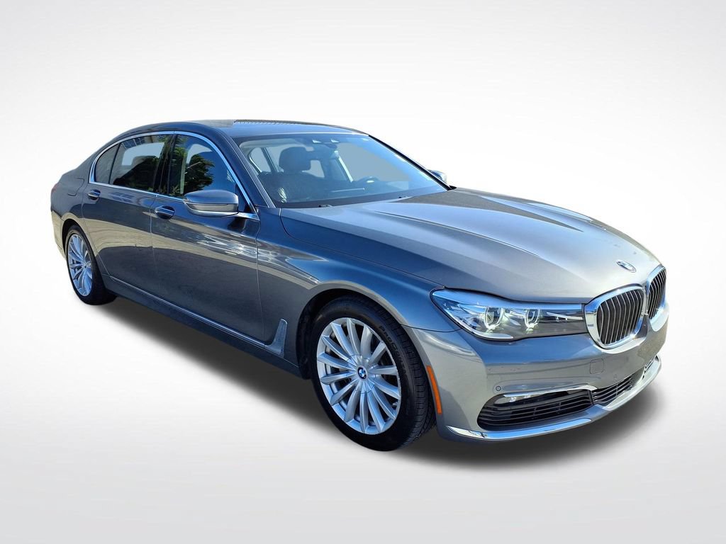 Used 2018 BMW 740i RWD image 3
