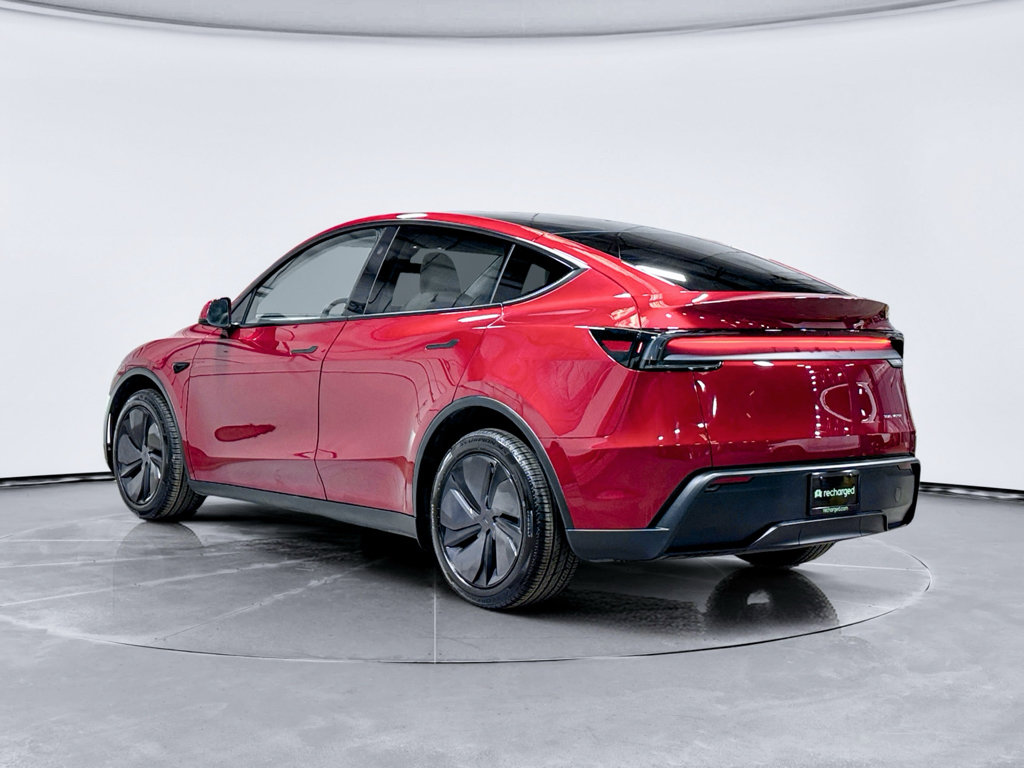 Used 2026 Tesla Model Y AWD image 2