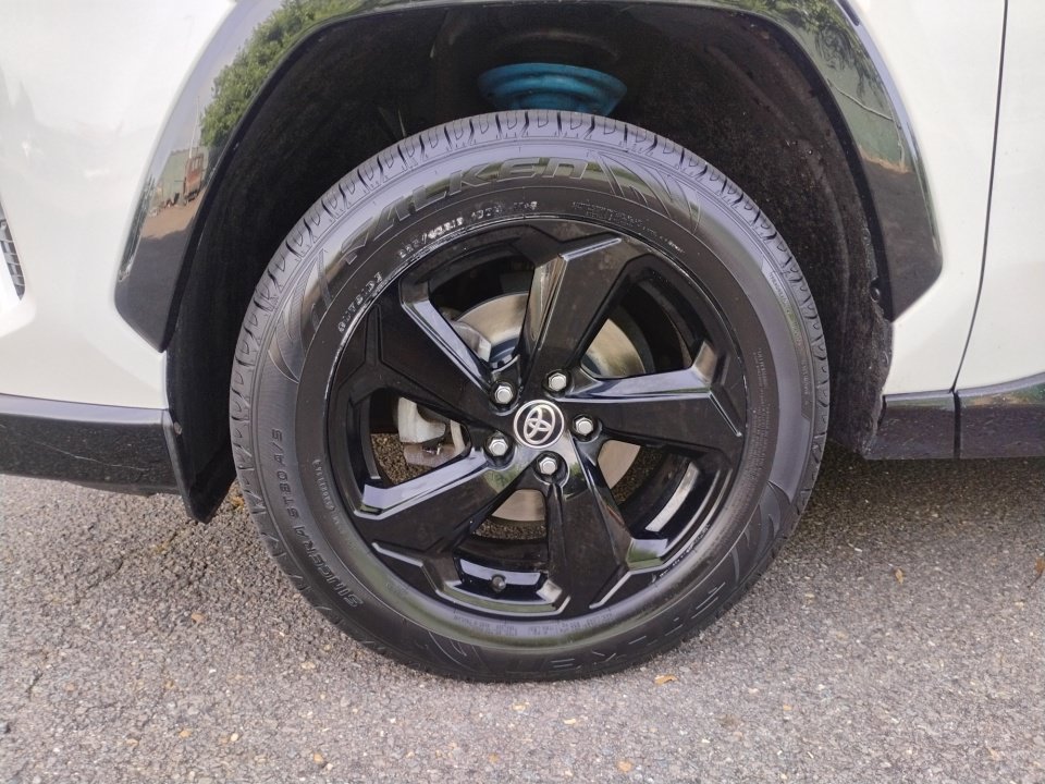 Used 2020 Toyota RAV4 XSE w/ XSE Grade Weather Package AWD/4WD image 31