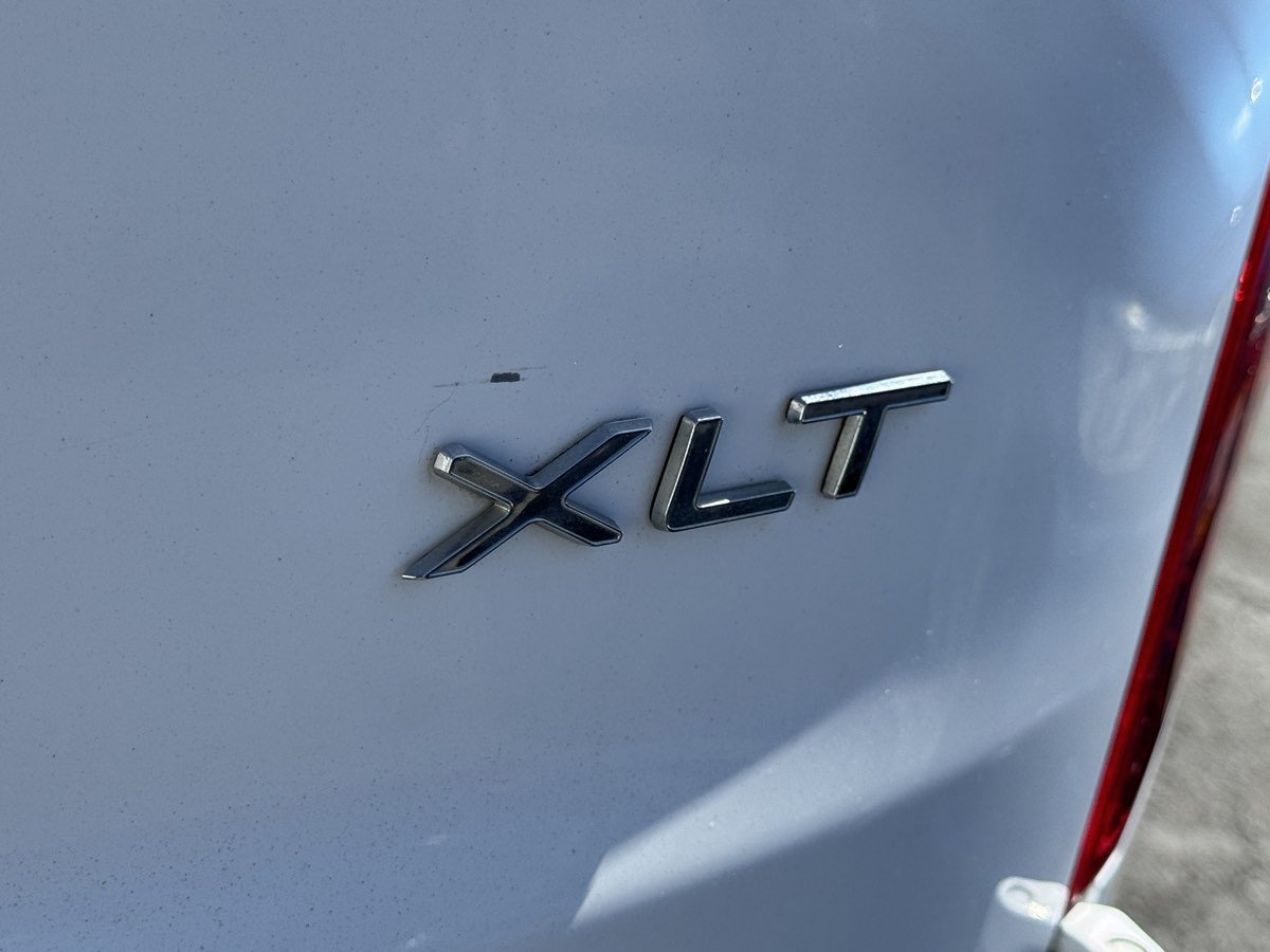 Used 2015 Ford Transit Connect XLT FWD image 11