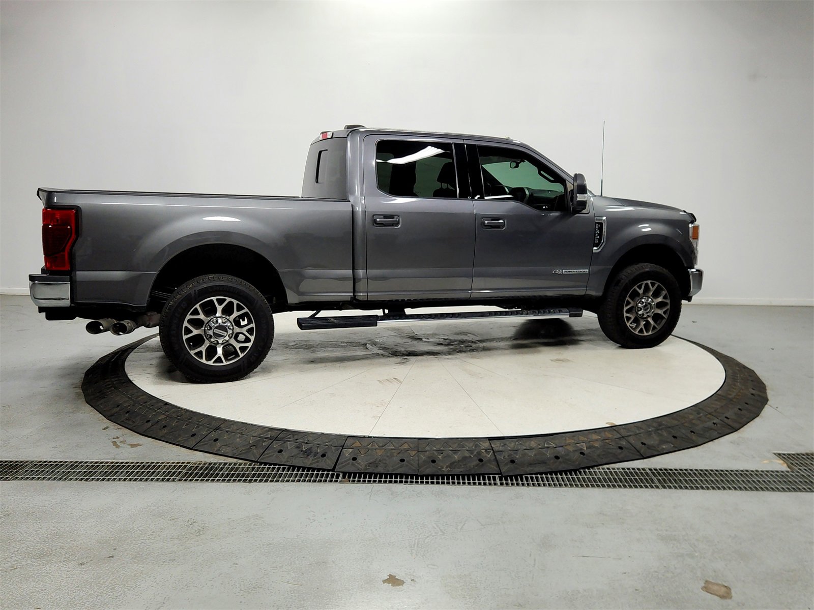 Used 2022 Ford F350 Lariat w/ Lariat Value Package image 8