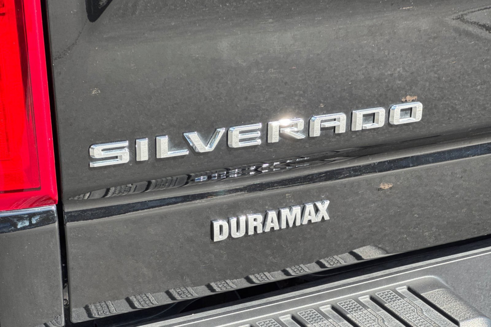 Used 2025 Chevrolet Silverado 1500 RST AWD/4WD image 31