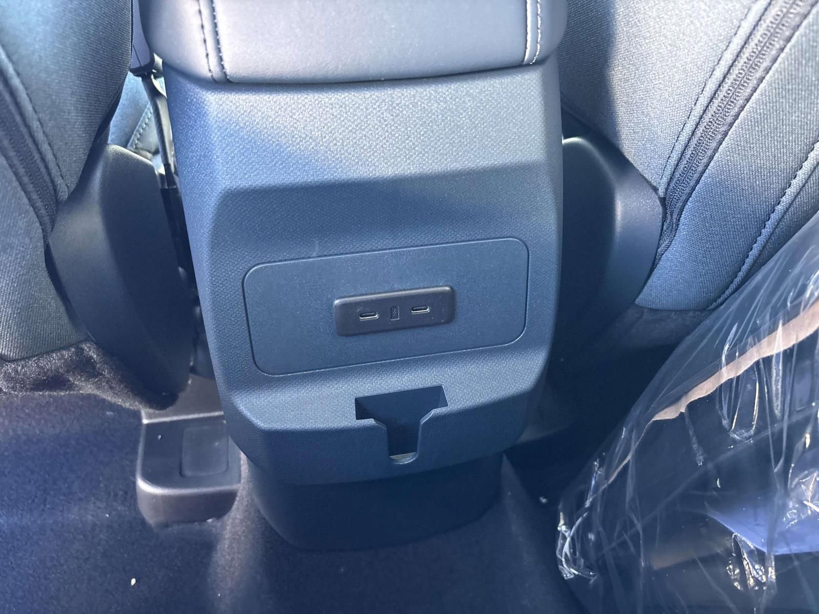 New 2025 Ford Maverick XLT w/ Equipment Group 301A image 32