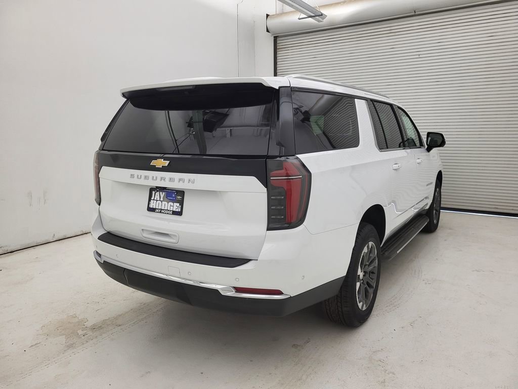 New 2026 Chevrolet Suburban LS image 15