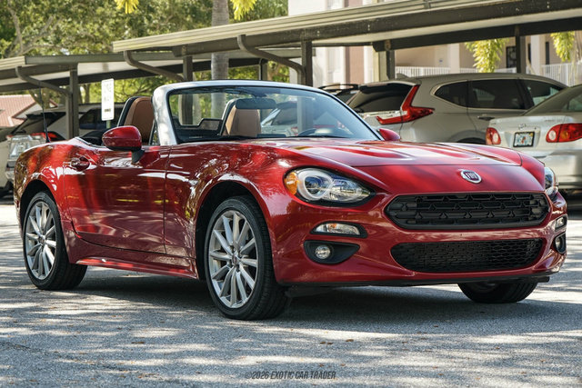 Used 2020 FIAT 124 Spider Lusso RWD image 12