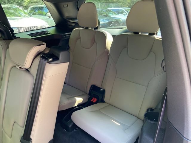 New 2026 Volvo XC90 B6 Plus w/ Protection Package Premier AWD/4WD image 16