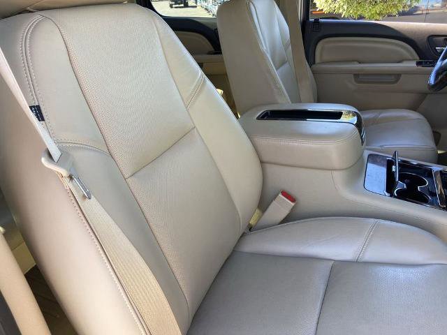 Used 2013 GMC Sierra 2500 Denali w/ Suspension Package, Off-Road image 20