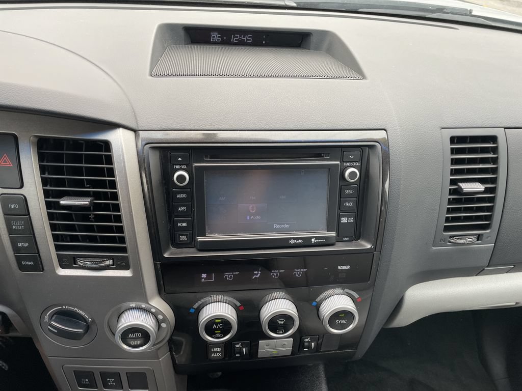 Used 2014 Toyota Sequoia Limited AWD/4WD image 18