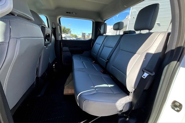 New 2026 Ford F550 4x4 Crew Cab Super Duty image 7