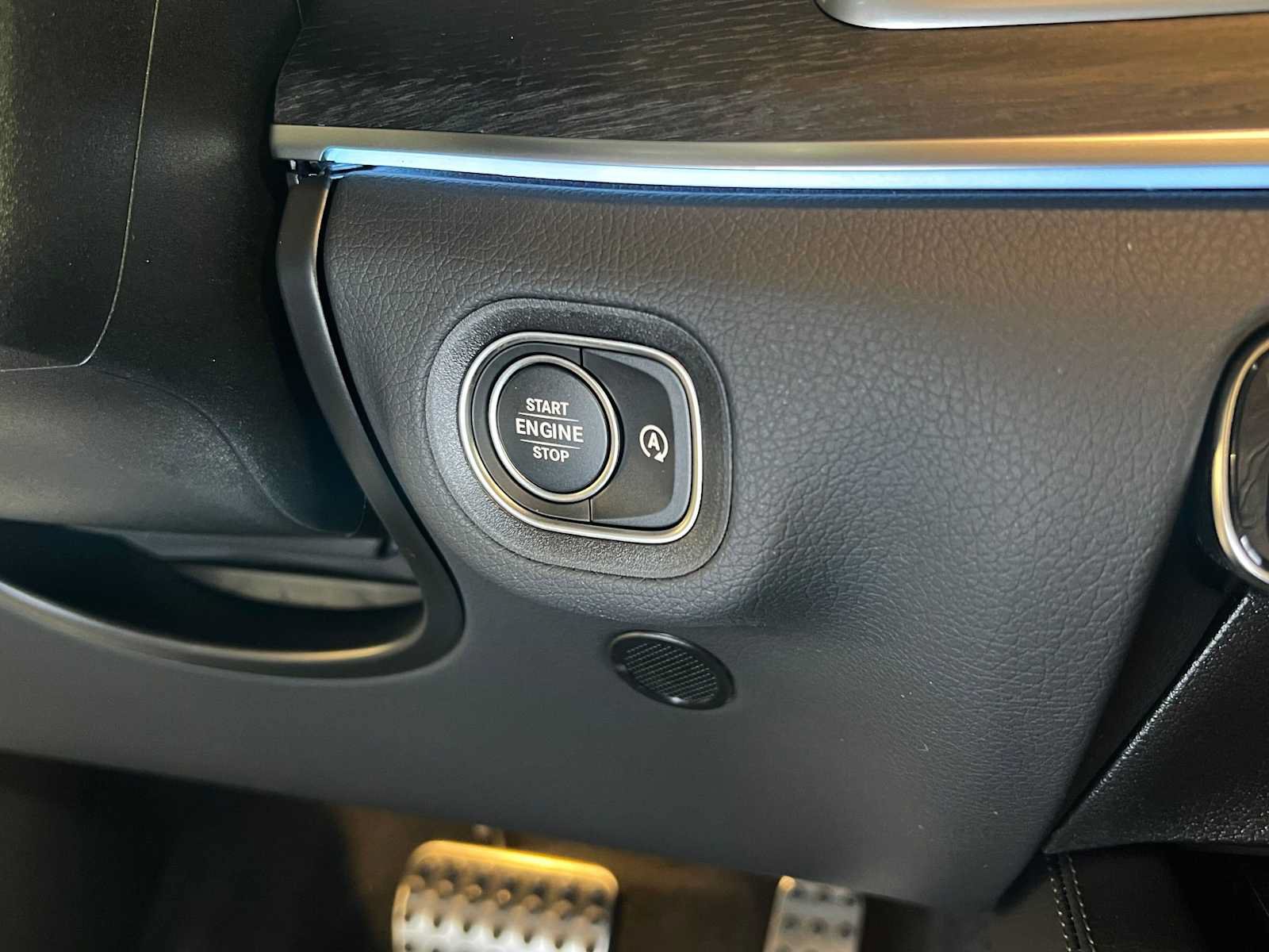 New 2026 Mercedes-Benz GLS 450 4MATIC image 32