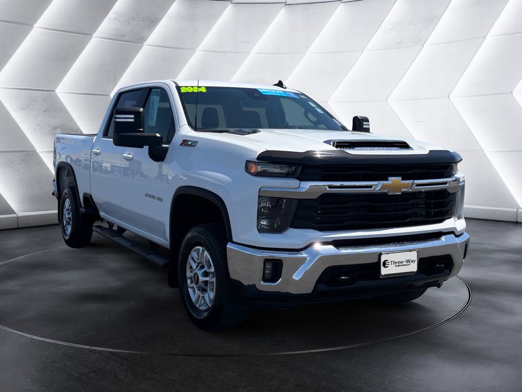 Certified 2024 Chevrolet Silverado 2500 LT w/ Convenience Package AWD/4WD image 7